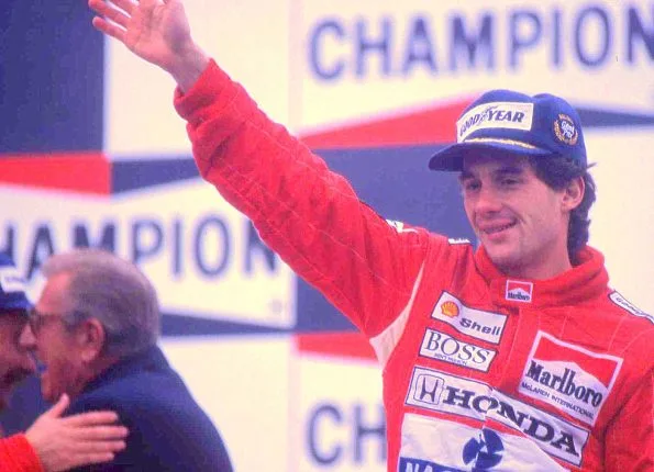 Ayrton Senna McLaren-Honda - Spa 1989 - - Vainqueur en 1 h 40 min 54 s 196 - Pole position en 1 min 50 s 867 (Scan Diapo )