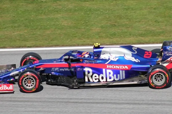 Alex Albon driving his Toro Rosso in side profile during the 2019 Austrian Grand Prix weekend
