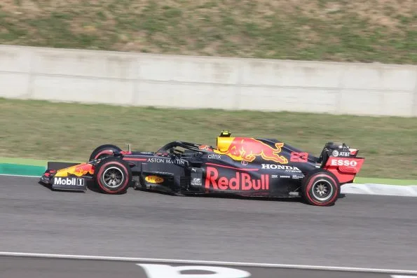 Alex Albon taking the second Arrabbiata corner in his Red Bull RB16 during the 2020 Tuscan Grand Prix