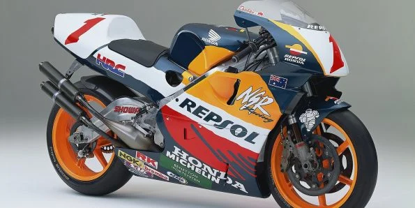 The 1995 Honda NSR500 ridden by Mick Doohan, in Repsol colours