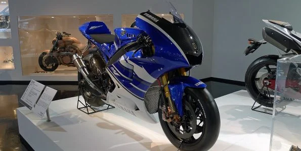 2010 Yamaha YZR-M1 MotoGP motorcycle, front three-quarter view