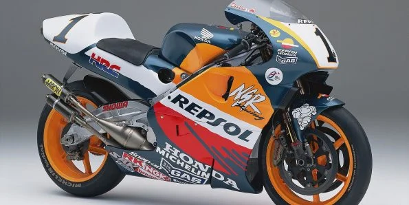 The 1998 Honda NSR500 ridden by Mick Doohan, in Repsol colours