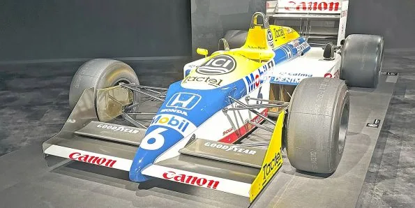 A Williams Honda FW11B, the 1987 Formula 1 car, photographed from the front