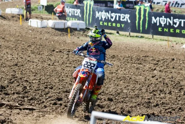 Antonio Cairoli, number 222, riding his Red Bull KTM at the 2016 MXGP of Switzerland.
