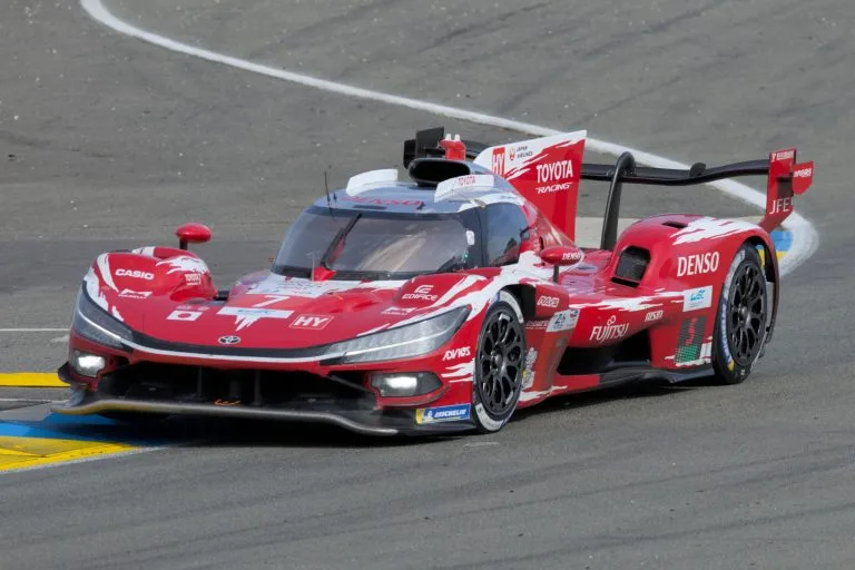 Toyota Racing — No. 7